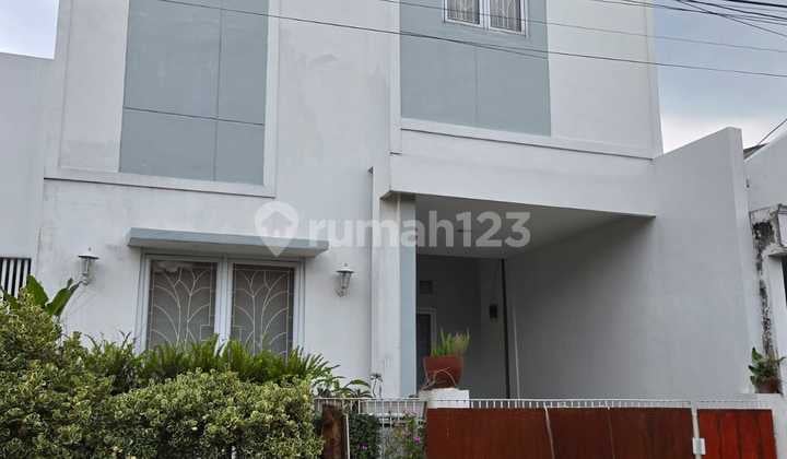 Rumah Siap Huni Bagus Lokasi Strategis Di Graha Raya Bintaro