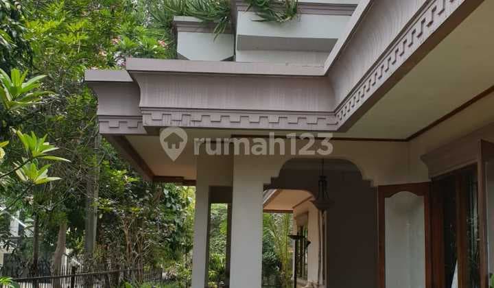 Rumah American Clasic Dijual Cepat