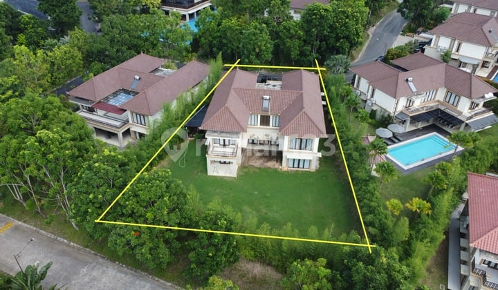 Rumah 2 Lantai Luas 1536 M2 Di Villa Panbil, Batam