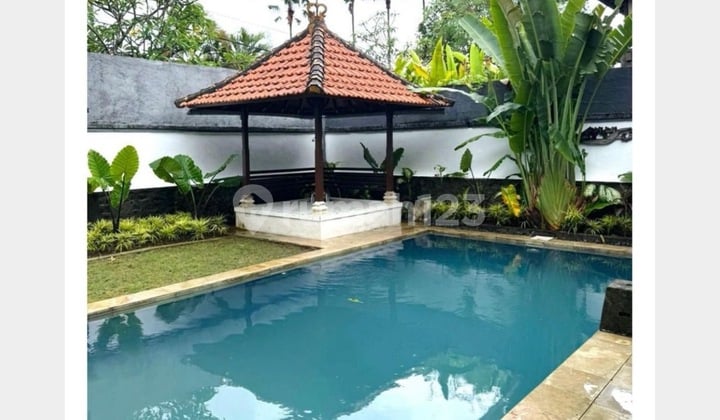 VILLA AT PETITENGET - SEMINYAK
