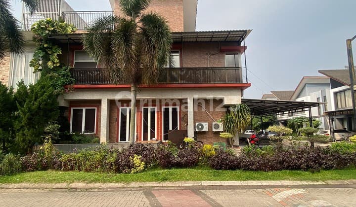 Dijual Rumah Bagus Hoek di Sereneda Lake Gading Serpong