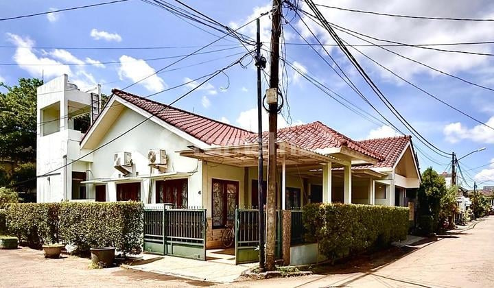Rumah Luas Siap Huni di Graha Raya Bintaro Utara Lokasi Strategis