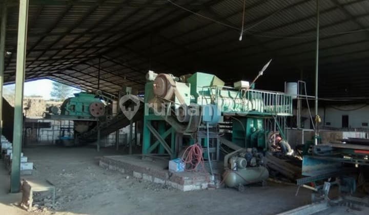 Pabrik Bata Merah Lamongan