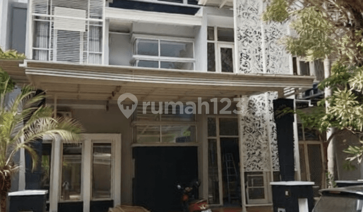 Pakuwon Indah Fully Furnished Fully Renovated