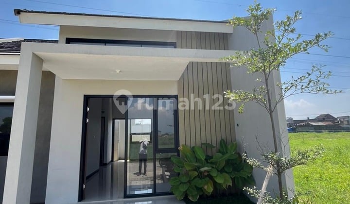 Rumah Baru Modern Lokasi Strategis di Cluster Dreamland Tci 3