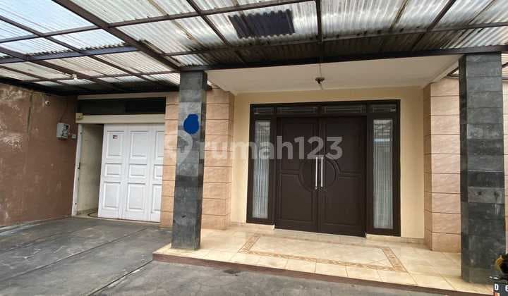 Spacious Ready-to-Occupy House in Setra Indah Bandung