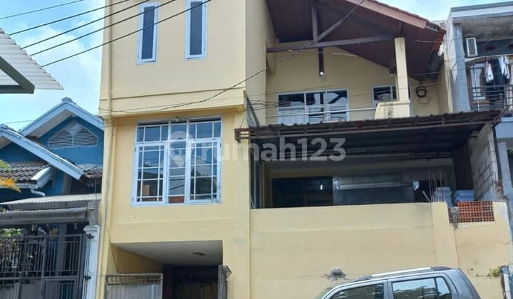 Hunian Nyaman 2 Lantai di Griya Bukit Mas Bandung