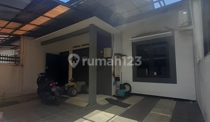 Jarang ada rumah taman holis tidak banjir lebar 7