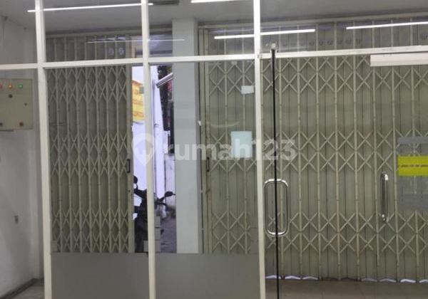 Ruko Strategis Disewakan di Daerah Tidar Malang Gmk02174