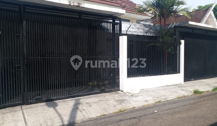 Rumah Dijual di Daerah Purwantoro Blimbing Malang Gmk01529