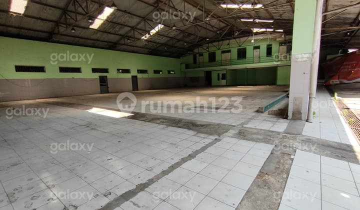 Ruang Usaha Strategis Poros Kota Malang GMK03636