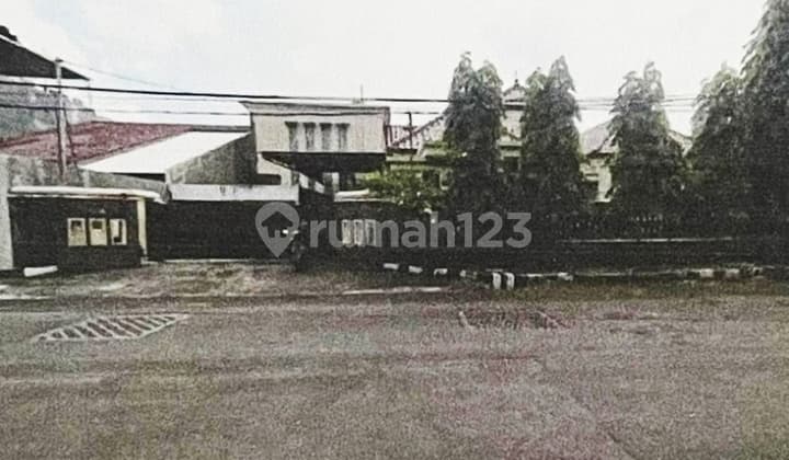 Rumah Mewah di Ketintang Surabaya Gmk02070