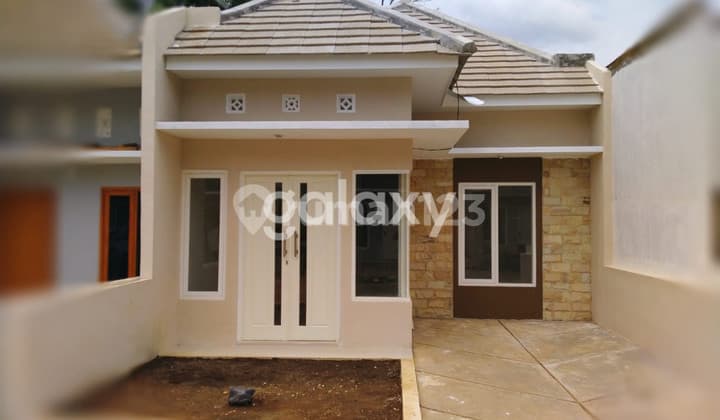 Rumah Bagus Murah di Perumahan Buring Malang GMK02026