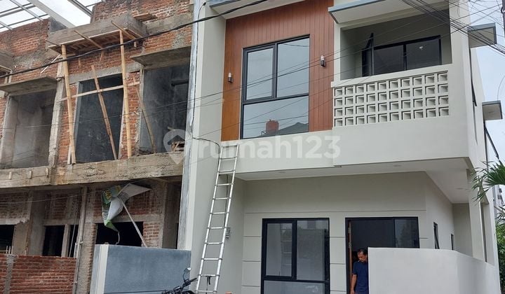 Dijual Rumah Baru Kiara Sari Margacinta Kodya Bandung