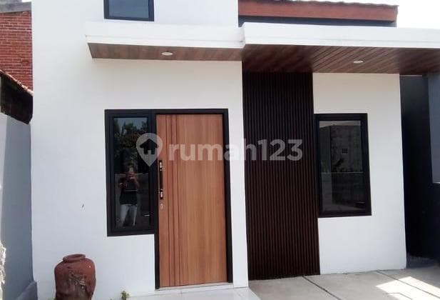 Rumah Baru Semi Furnished Komplek Bukit Sariwangi Bandung Barat