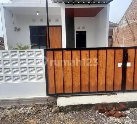 Rumah Baru Siap Huni Dekat Pintu Tol Soreang Bandung