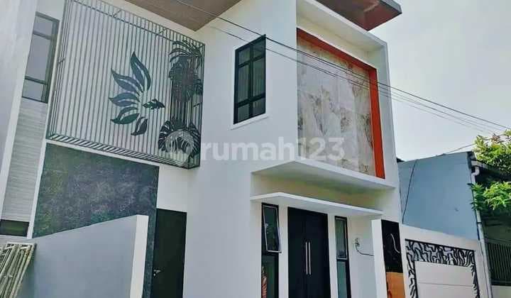 Di Jual Rumah Baru Mewah 2 Lantai Di Manyaran Dekat Bandara