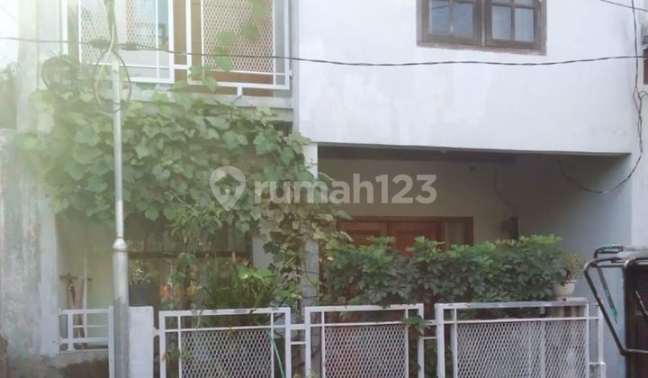 Rumah Strategis Antapani Dekat Akses Utama Jalan Antapani - Jarang Ada!