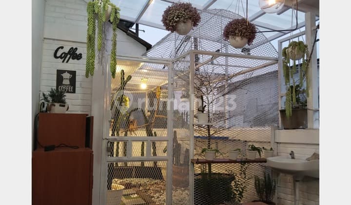 Rumah Sindanglaya Bandung Timur - Minimalis Semi Furnish Terdapat Kolam Renang