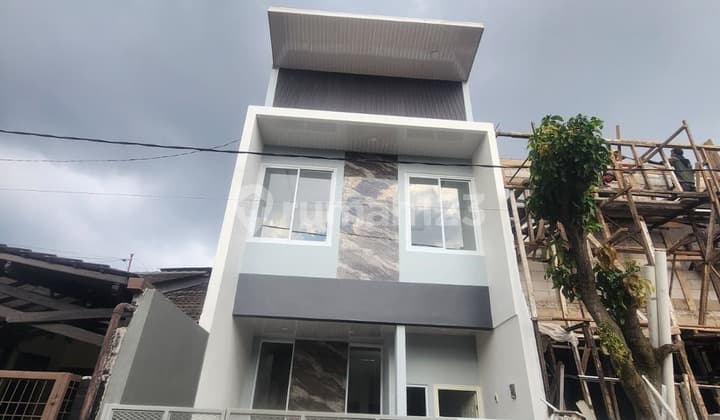 Dijual Rumah Baru Modern Minimalis dalam Komplek Kopo Kota Bandung