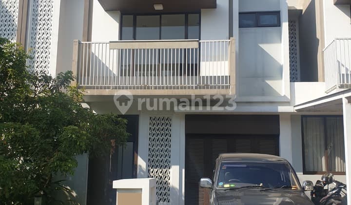 Rumah Modern Dalam Cluster Summarecon Bandung dekat akses KCIC