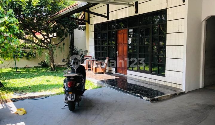 BEST LOCATION!!! Rumah Bagus Regol Kota Bandung - 5 menit ke Taman Tegalega