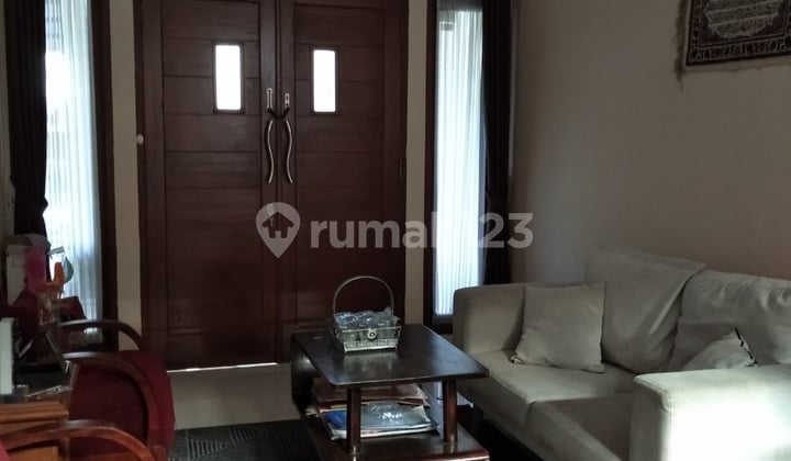 Rumah Modern Cigadung Sangat Terawat - Akses 5 Menit ke Dago Atas