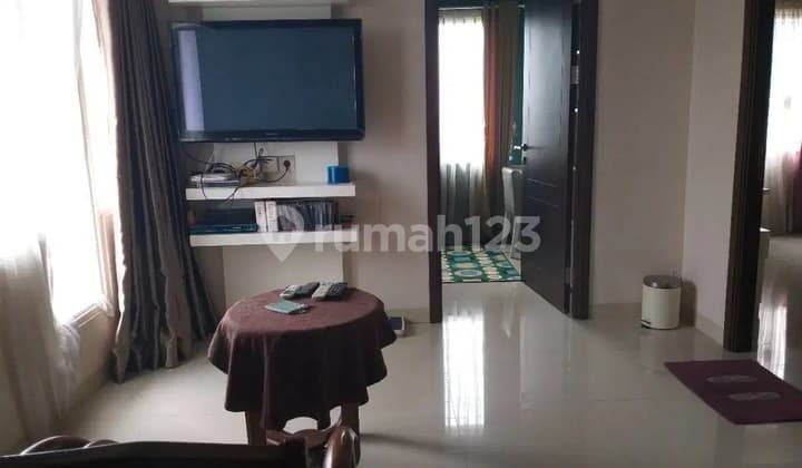 APARTEMEN DEKAT KAMPUS DAN PERKANTORAN SEMI FURNISHED CIUMBULEUIT