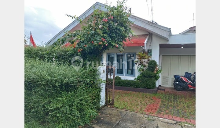 Dijual Rumah Terawat Dalam Komplek Cigadung Strategis Kota Bandung