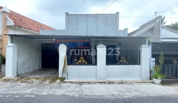 Rumah Toko Satu Lantai 2 Kamar Tidur di Candipuro