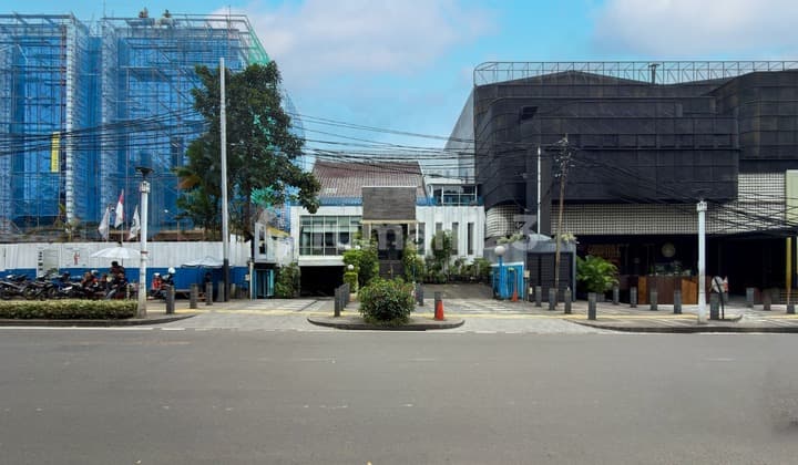 For Rent, Former Restaurant Business Space, Jl. Senopati Area, Kebayoran Baru