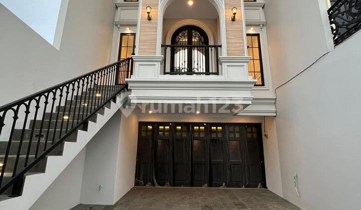 Dijual Rumah Sultan Dalam Komplek Mpr Jakarta Selatan