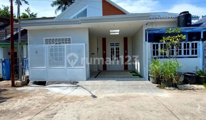 Dijual Rumah Mewah Siap Huni di Pusat Kota Banyuwangi