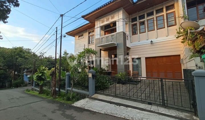 Rumah Mewah 2 Lantai Full Furnish Jl Lembah Sukaresmi