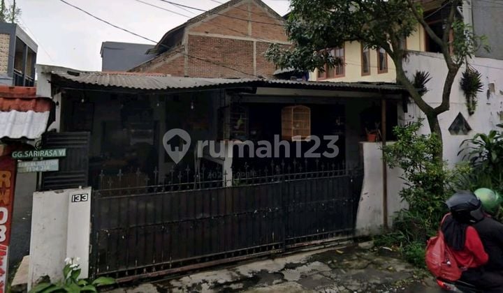 Rumah Asri Lokasi Strategis Sarijadi Bandung