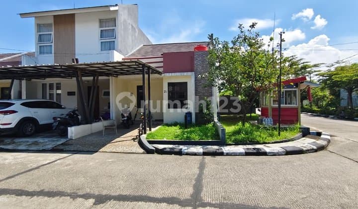 Comfortable Green Home Zigonium Grand Sharon Bandung