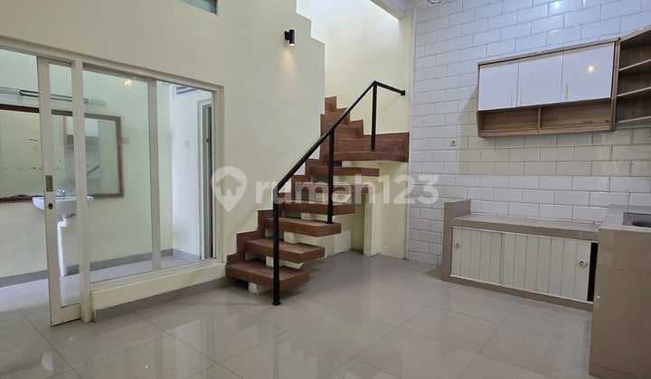 House on Manggis Street Ready to Use Flood-Free