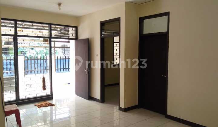 Rumah Dijual di Taman Kopo Indah Bandung Siap Huni