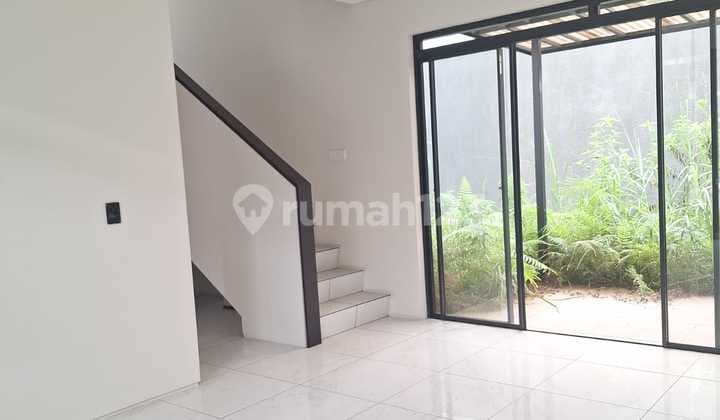 Rumah Dijual/Disewakan di Kota Baru Parahyangan Siap Huni