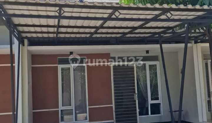 House for Sale in Taman Kopo Indah Bandung, Well-Maintained