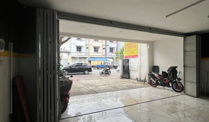 Ruko Dijual di Mainroad Jl Raya Kopo Bandung Siap Pakai
