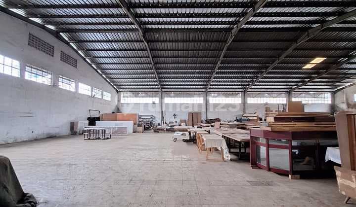 Gudang Disewakan di Mainroad Kopo Bandung Strategis