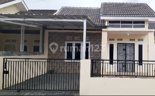 Rumah di jual di Palembang sukawinatan Tengah Kota