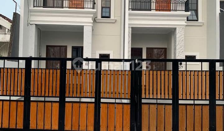 Dijual Rumah Siap Huni 2 Lt Di BSD