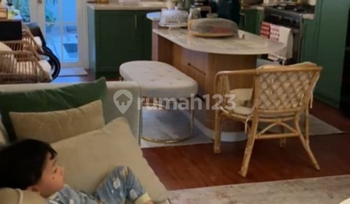 Dijual rumah cantik siap huni dalam perumahan di Citraland Cibubur