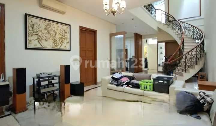 Dijual Rumah 2 Lantai Siap Huni di Kebayoran Baru Pondok Indah Jakarta Selatan