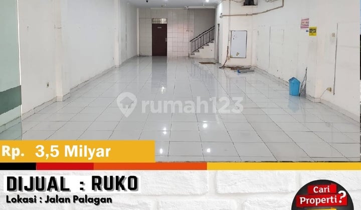 2-Storey Shop House on the Side of Palagan Main Road 2-Storey Shop House on the Side of Palagan Main Road