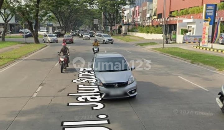 For Rent‼️Ex-Car Showroom Building on Alam Sutra Main Road