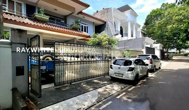 2-Storey House Near MRT Blok A and Darmawangsa Square