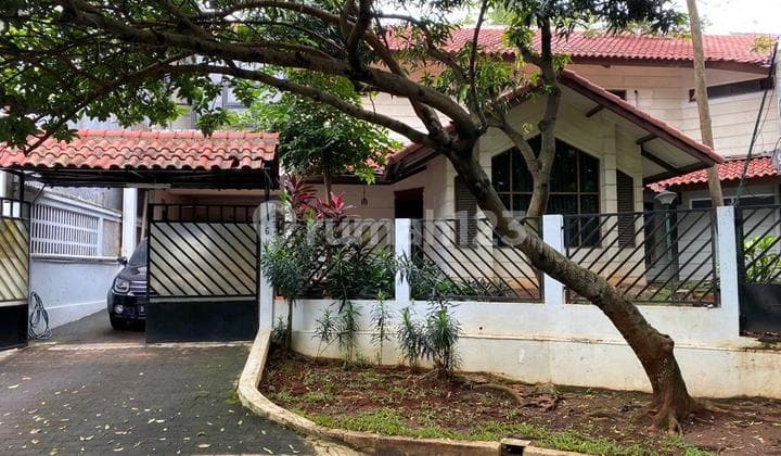 Rumah lama 2lantai lokasi dekat Mall Rspi dan Mall PIM pondok indah